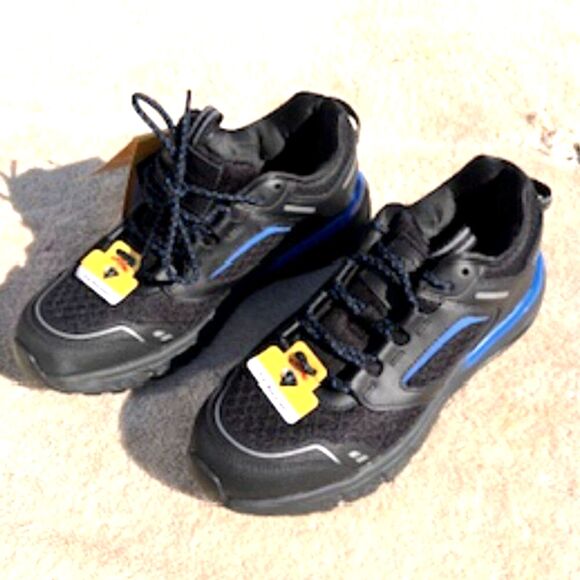 Women's Size: 8 . Leather Soft Toe Shoes . Oil & Slip Resistant . Work & Safety - Picture 1 of 11